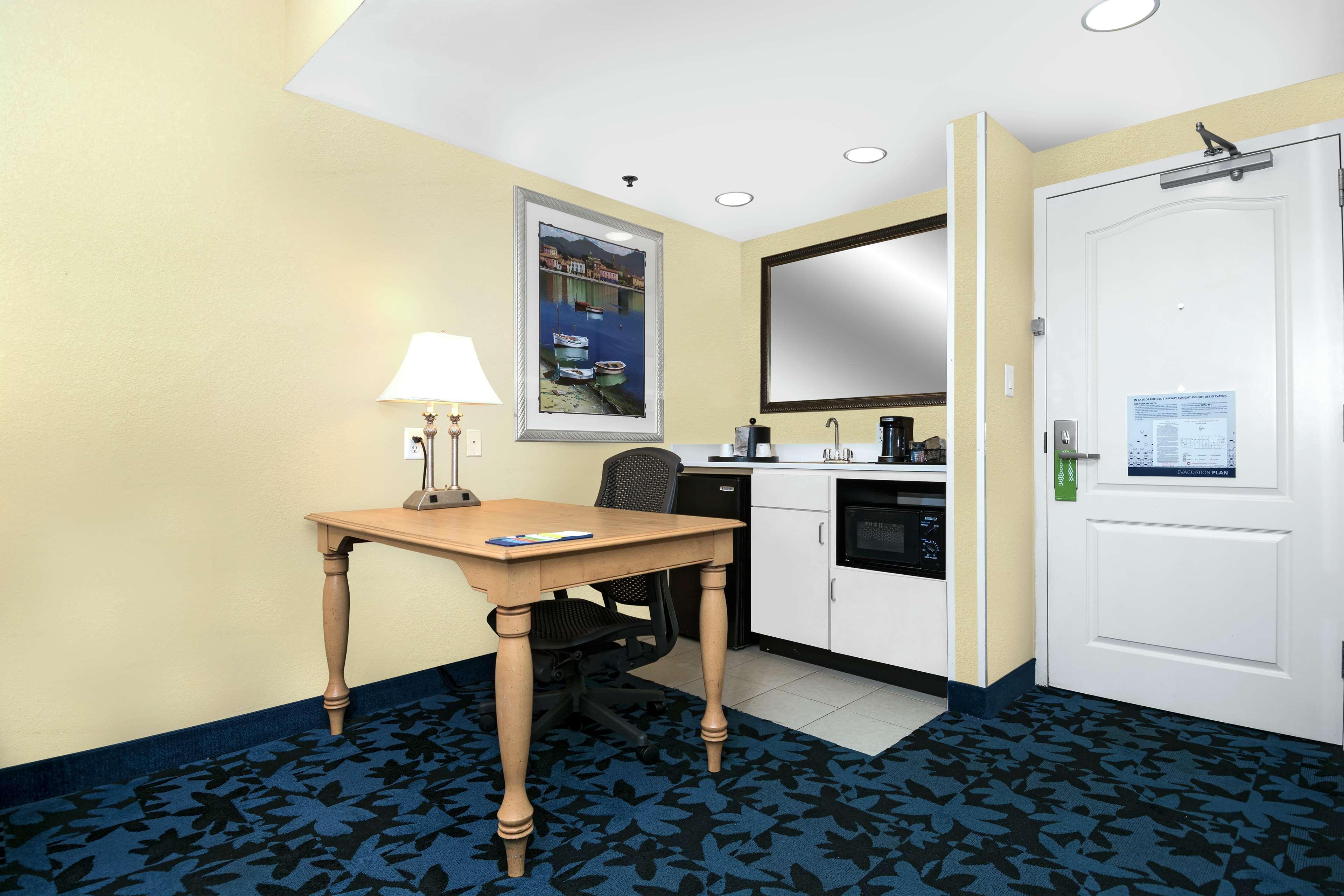 Hampton Inn & Suites Jacksonville Deerwood Park Extérieur photo