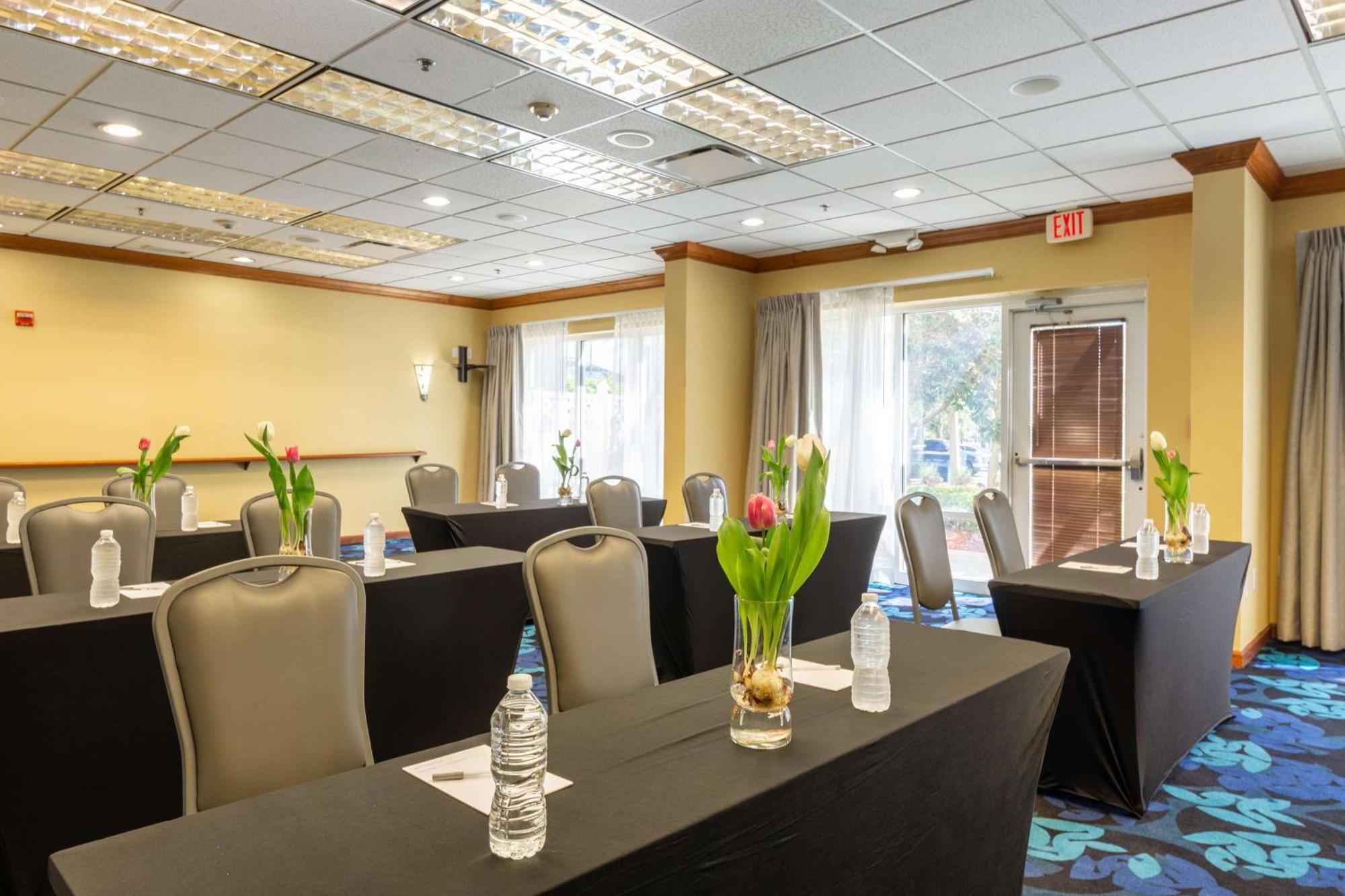 Hampton Inn & Suites Jacksonville Deerwood Park Extérieur photo